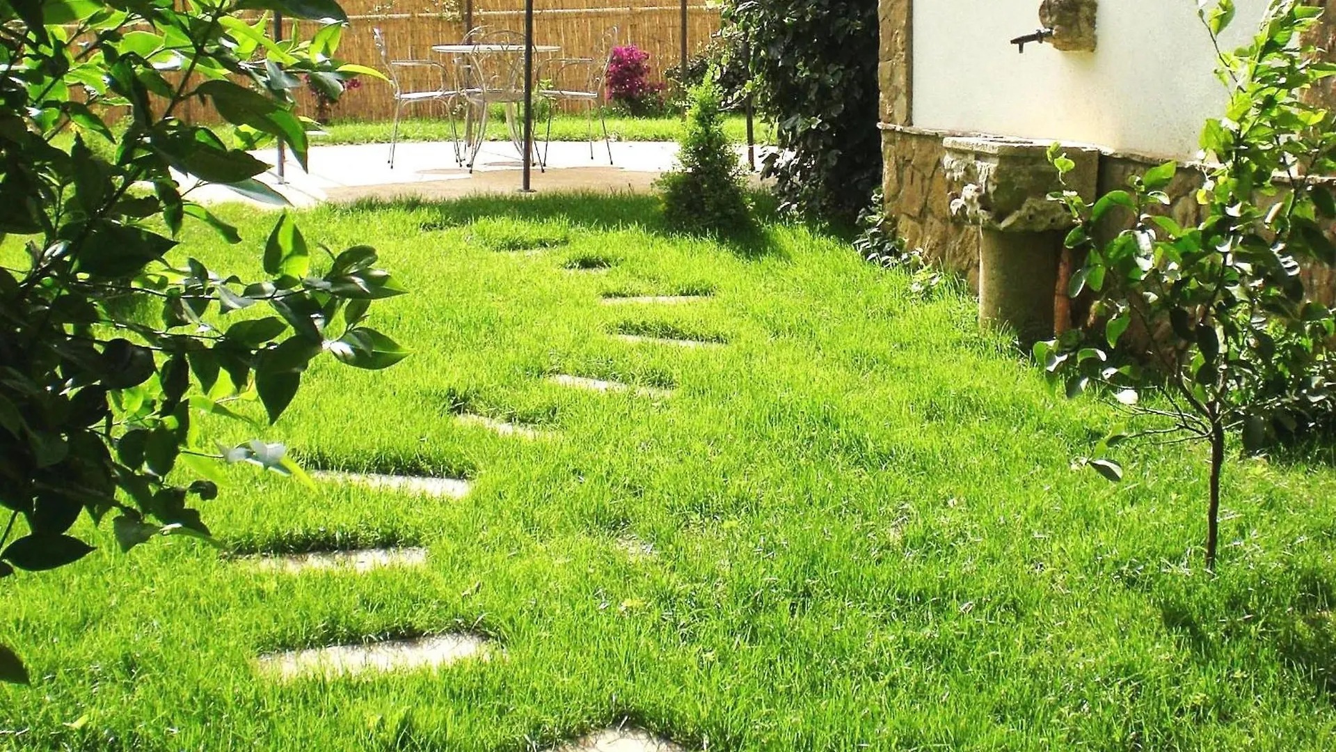 אנה B&B Villa Casablanca לינה וארוחת בוקר